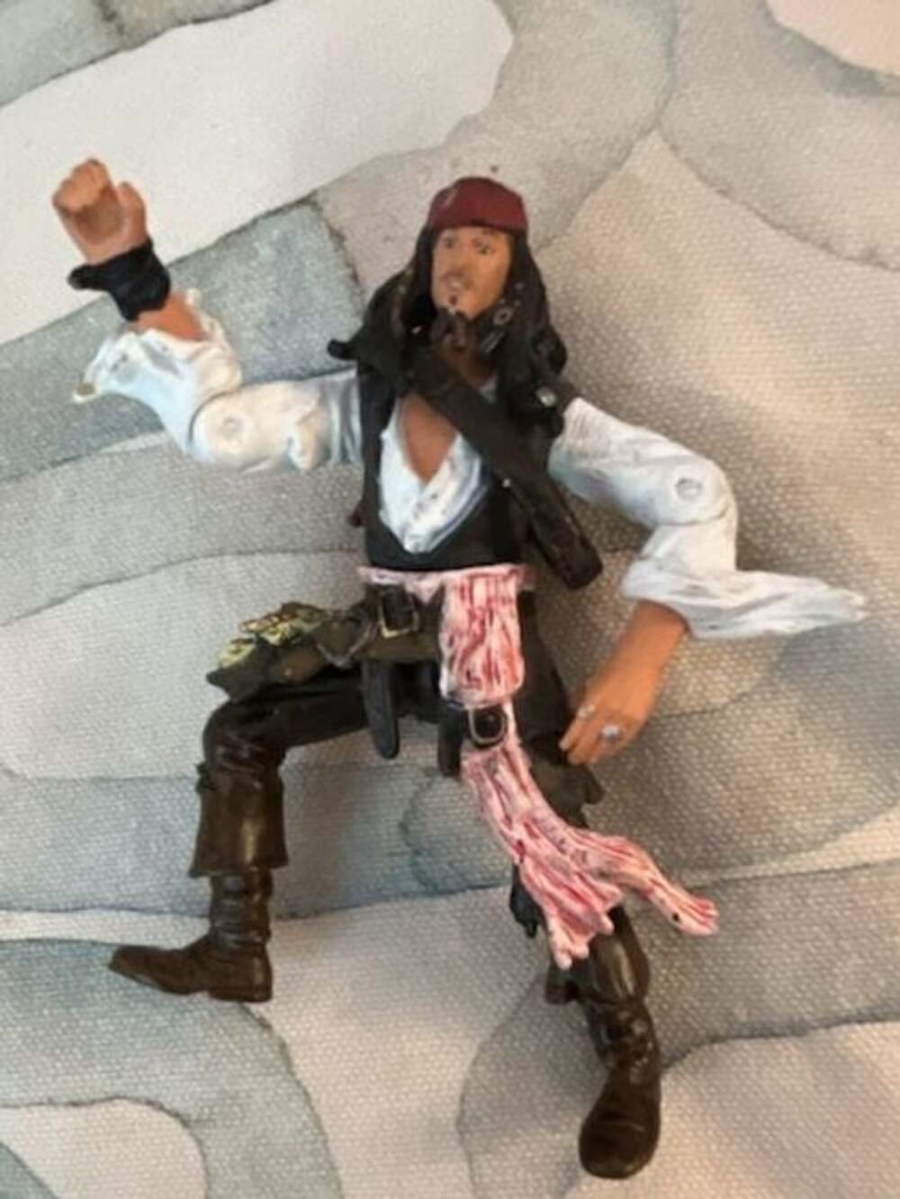 Disney Pirates of the Caribbean Captain Jack Sparrow 4-Inch Action Figure